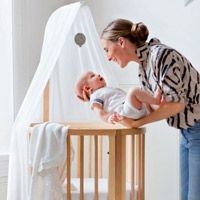 Вибираємо дитяче ліжечко: поради та рекомендації