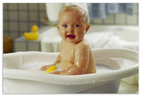 Рейтинг топ-4 ванночек для купания новорожденных по версии КП