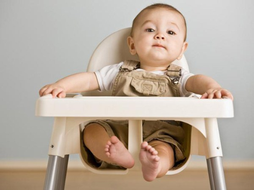 Как сделать детский стульчик для кормления своими руками?