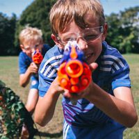 Игрушечное оружие: как выбрать ребенку?