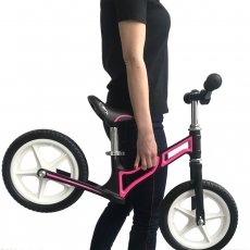 Беговел Moov, MoMi (розовый с черным)