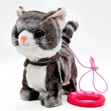 Мягкая игрушка Котик на поводке (в ассортименте)