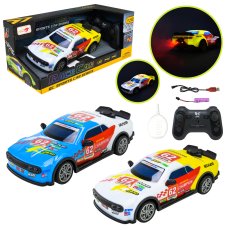 Спортивная машина на радиоуправлении (в ассортименте)