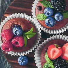 Алмазная мозаика Кексы с ягодами, Strateg (30х30 см)