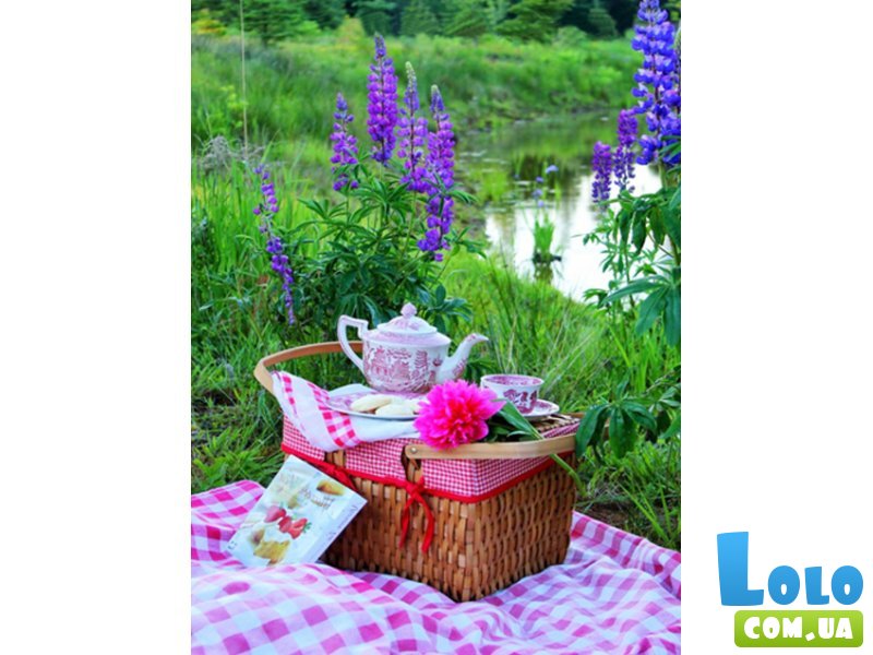 Алмазная мозаика Чаепитие среди люпина без подрамника, Strateg (30х40 см)