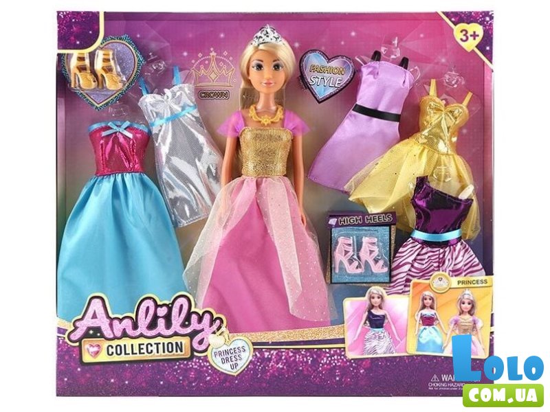 Кукла с платьями и обувью