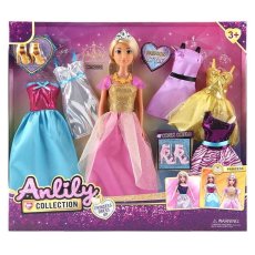 Кукла с платьями и обувью