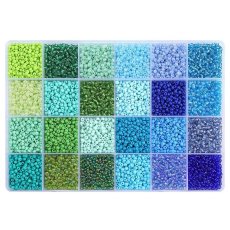 Набор бисера в коробке