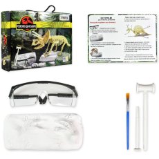 Раскопки динозавров Трицератопс, Strateg