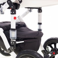 Универсальная коляска 2 в 1 Bebe-mobile Toscana 538G (черная с белым)