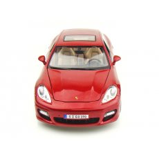Автомодель (1:18) Porsche Panamera Turbo красный металлик