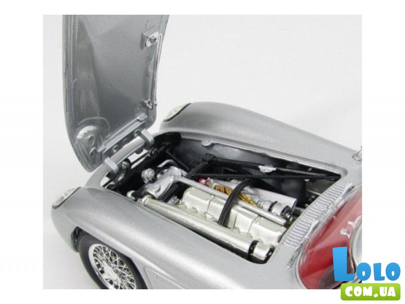 Автомодель (1:18) 1955 Mercedes Benz 300 SLR "Uhlenhaut Coupe" серебристый