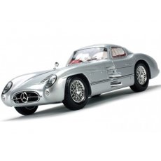 Автомодель (1:18) 1955 Mercedes Benz 300 SLR "Uhlenhaut Coupe" серебристый