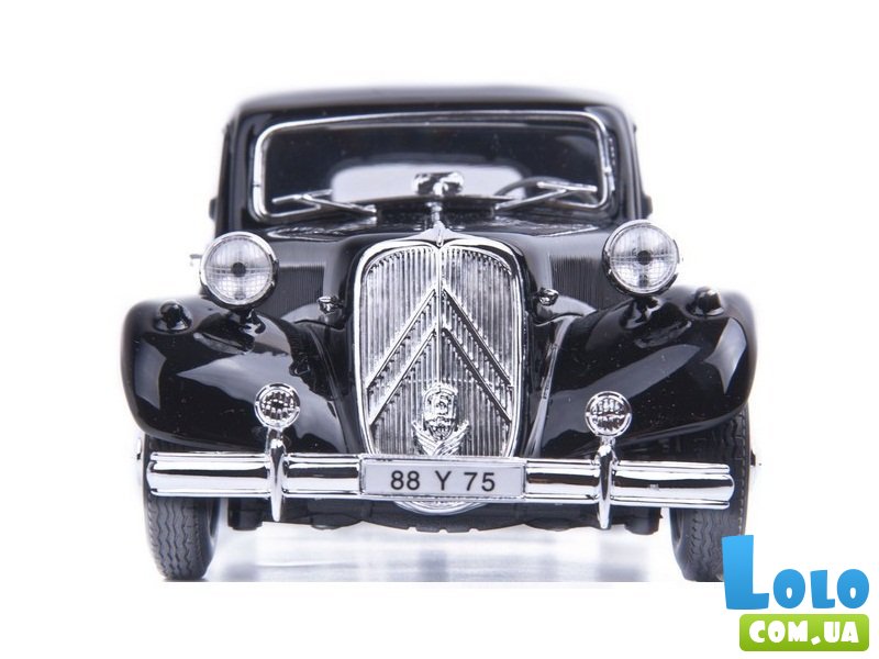 Автомодель (1:18) Citroen 15CV 6 Cyl (1952) черный