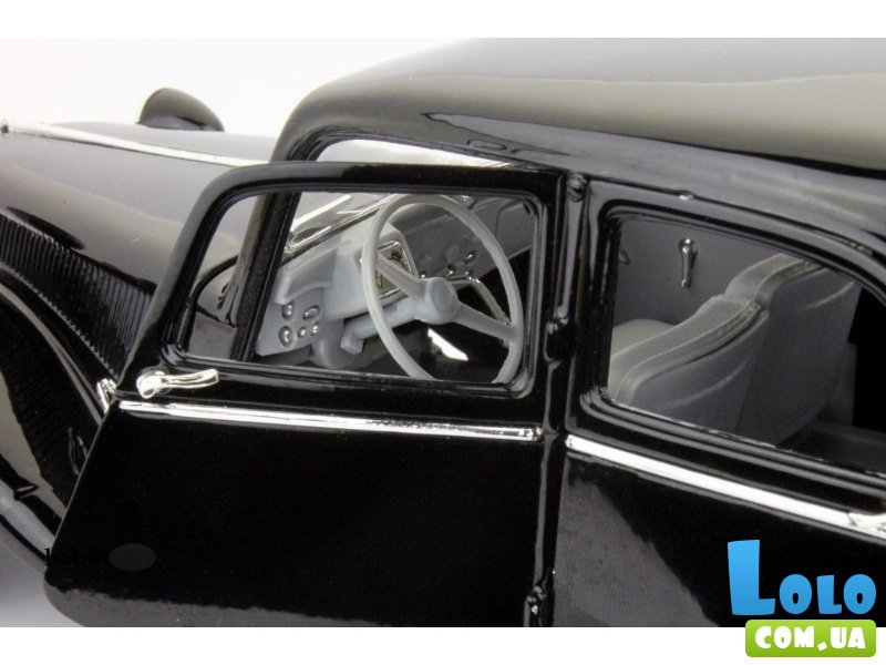 Автомодель (1:18) Citroen 15CV 6 Cyl (1952) черный