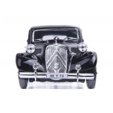 Автомодель (1:18) Citroen 15CV 6 Cyl (1952) черный