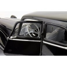 Автомодель (1:18) Citroen 15CV 6 Cyl (1952) черный