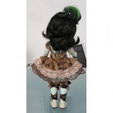 Кукла "Ведьмочка Verde" Paola Reina в ажурном платье