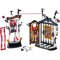Набор серии Монстро-цирк с куклой Monster High "Рошель " 