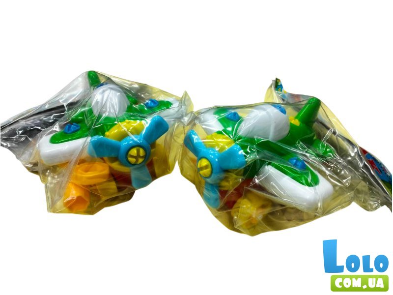 Конструктор на шурупах Самолет